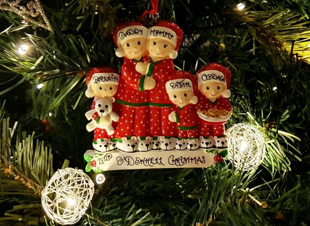 Custom christmas tree ornaments hotsell